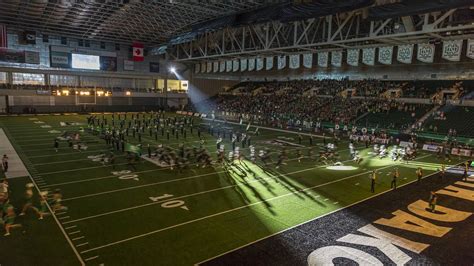 Alerus center - Mar 13, 2016 · About. Alerus Center is the region's largest venue of its type. The facility boasts a 100,000 square feet of arena space that is used for football, vendor shows, conventions, and ticket entertainment shows. There's also 60,000 square feet of conference center space that hosts weddings, banquets, meetings, and conventions. 